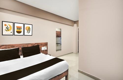 Surat Hotel | Collection O Palampur Surat Formerly Hotel Royal Paradise