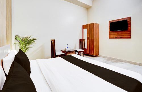 Faridabad Hotel | Collection O The Grand Palace Hotel & Banquet