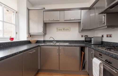 City Centre Glasgow Apartment | College Street Apartment - Merchant City