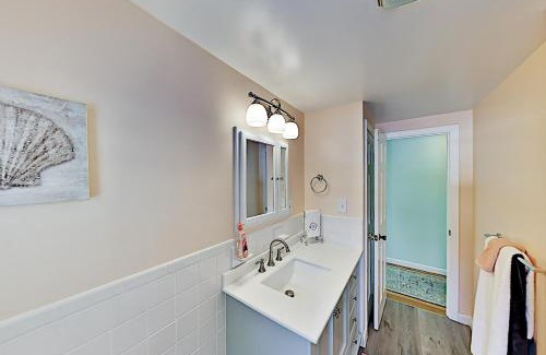 Yarmouth Port House | Collingwood Cottage