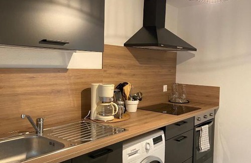 Old Town Apartment | Colmar Centre renovated cottage 4 people - terrace