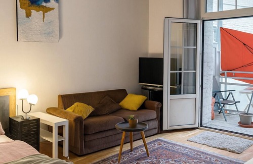 New Town Apartment | Cologne City Loft for up to 8 people