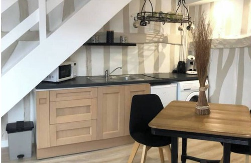 Quartier Vieux Marche-Cathedrale Apartment | Colombage" duplex apartment in Rouen's historic district