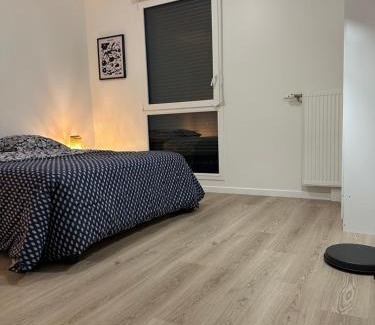 Colombes Apartment | Colombes - Logement entier 2 chambres - Salon