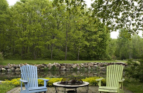 West Kennebunk House | Colonial Charm of Saltbox w/ Modern Interior, Beautiful Gardens, Great Location