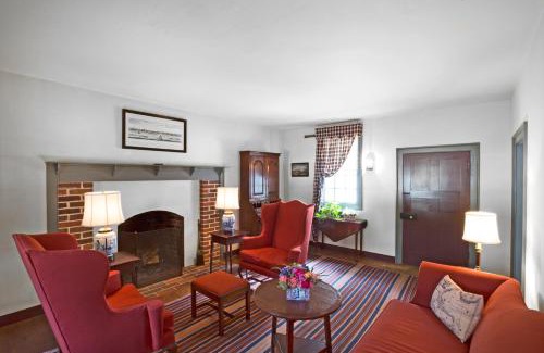 Williamsburg Hotel | Colonial Houses, an official Colonial Williamsburg Hotel