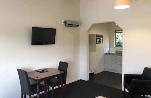 Oamaru Hotel | Colonial Lodge Motel