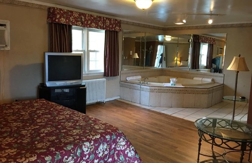 Latham Hotel | Colonie inn and Suites