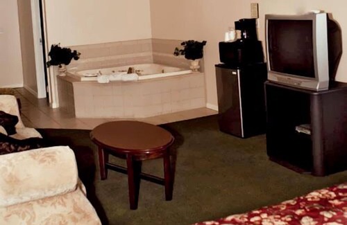 Latham Hotel | Colonie inn and Suites