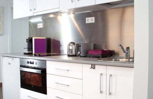 Ensanche Diputacion Apartment | Color Suites Alicante