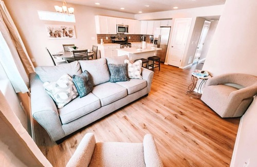 Southeast Colorado Springs House | Colorado Central Retreat Close to All Attractionsnn