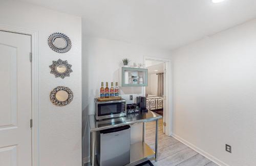 Commerce City Apartment | Colorado Comfortable Stay