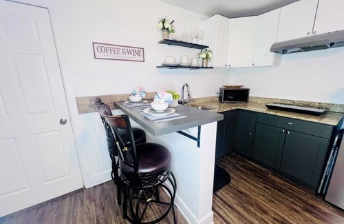North Alameda House | COLORADO GUEST HOUSE CLOSE TO RED ROCKS, MOUNTAINS, & MINUTES FROM DENVER CITY