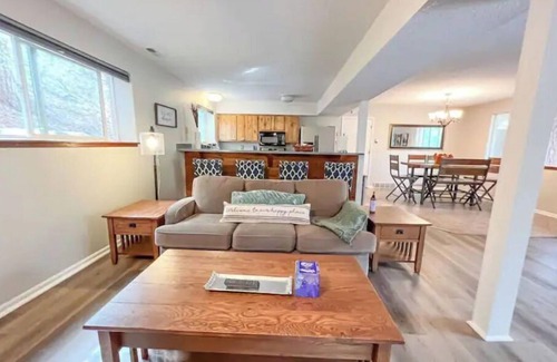Cascade House | Colorado's best getaway and adventure located at the base of Pikes Peak #1