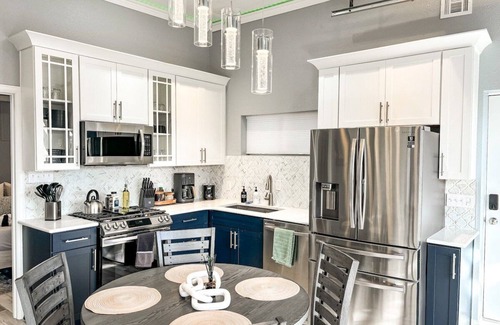 Colorado Springs House | Colorado Spa Retreat | HOT TUB/SAUNA | downtown