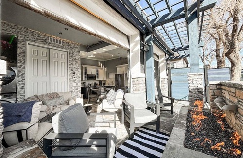 Colorado Springs House | Colorado Spa Retreat | HOT TUB/SAUNA | downtown