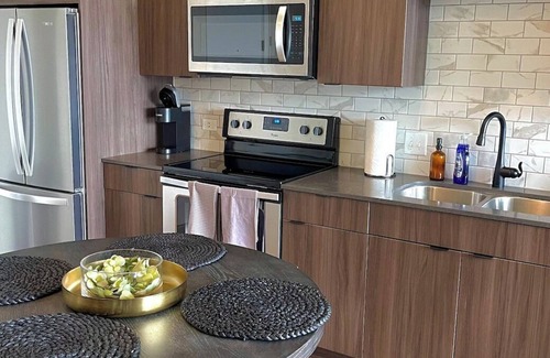 Downtown Colorado Springs Apartment | Colorado Springs Luxurious Unit with Mountain View