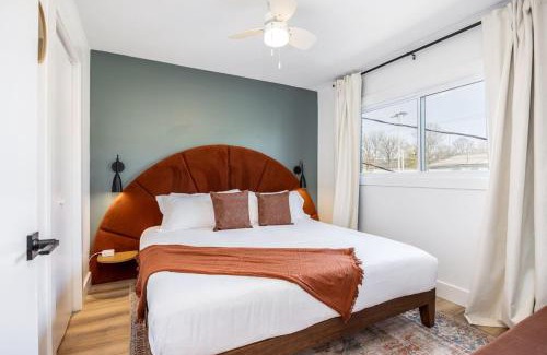 Hillsboro Village Apartment | Colorful 2 Bedroom Retreat with 3 Beds Patio and Free Parking