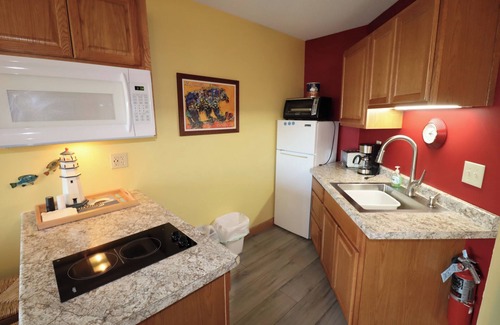 Bayfield Condo | Colorful Beach Front Condo with Lake Views