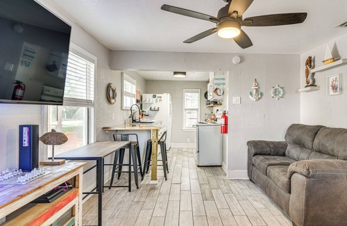 St. Petersburg - Clearwater Cottage | Colorful St Petersburg Gem w/Patio, Near Beaches!