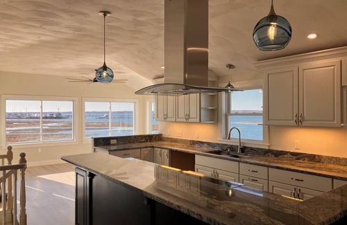 Hampton House | Colt Beach House - Hampton Beach, NH
