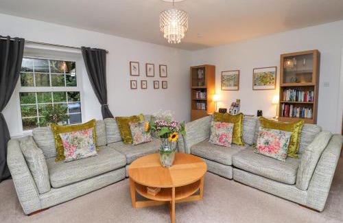 Hawick House | Colterscleuch Cottage