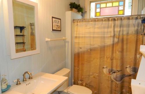 The Pines House | Columbia avenue 26