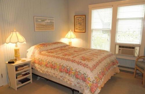 The Pines House | Columbia avenue 26