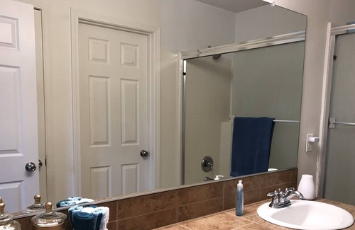 Wood Village House | Columbia Gorge Family-Friendly House