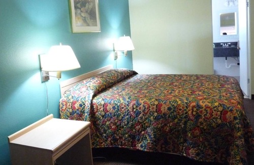 Astoria Hotel | Columbia Inn