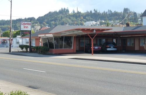 Astoria Hotel | Columbia Inn