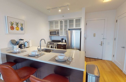 Manhattan Valley Apartment | Columbus Square 1 BR w/Office by Anyplace - 11623