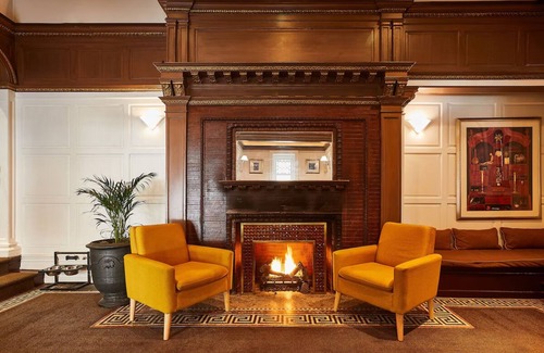 Gayborhood Hotel | Combo Room at Alexander Inn, Pets are Welcome!