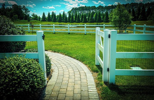 Milton House | Come Be Our Guest at "A Place of Peace"