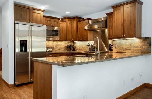 Eagle-Vail House | Come Enjoy Our 3000 Sq Ft Home & Built-In Hot Tub - Gather Up Your Family and Friends!
