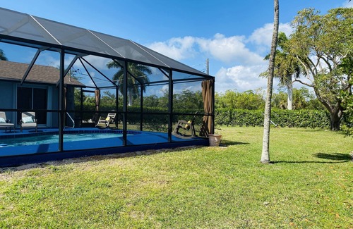 Isles of Capri House | Come enjoy paradise on Isles of Capri in Naples, FL for your next vacation!