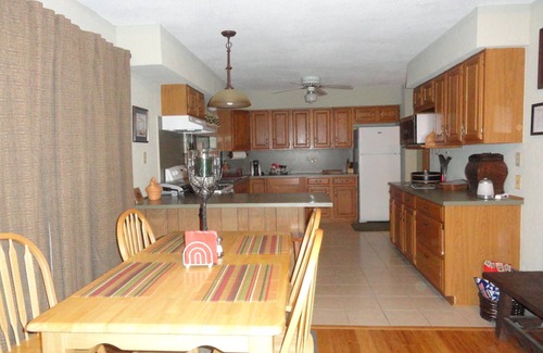 Wimberley House | Come enjoy the Blanco River!