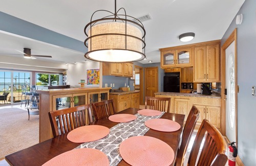Winneconne House | Come Enjoy the Our Lakeside Getaway!