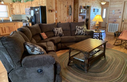 Unaka House | Come Enjoy Trout Fishing In The Rushing Creek