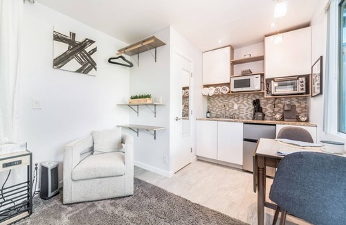 Catalina House | Come experience a Mini-Home w/Great views!