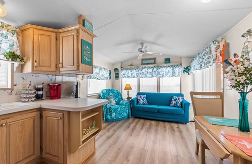 Iona House | Come get lost in Southwest Florida's paradise!