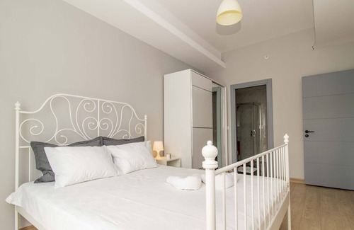 Alibeykoy House | Come Live Go Apartments 40