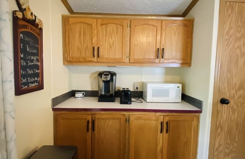Benton House | Come relax at this beautiful 2 br 1b on KY LAKE