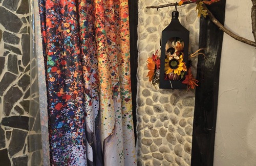 Austral Bed & Breakfast | Come stay at are beautiful sunflower themed room bed and breakfast