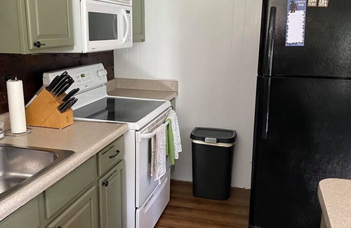 Glencoe House | Come stay & play in our family-friendly cabin.your very own mountain getaway!