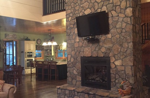 Lakemont House | Come to Lake Rabun for summer fun ! Check out our new lower rate.