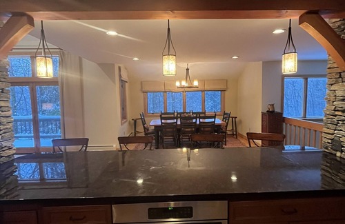 Stratton Mountain House | Come Vacation at Stratton Mountain!n