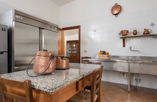 Castiglione della Pescaia Other | Comfortable apartment in farmhouse with swimming pool