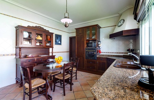 Chiclana de la Frontera Villa | Comfortable villa with private pool in Chiclana de la Frontera, Andalusia, Spain for 10 persons