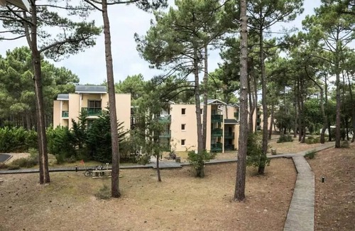 Maubuisson Apartment | Comfort 1-bedroom apartment (sleeps 4)